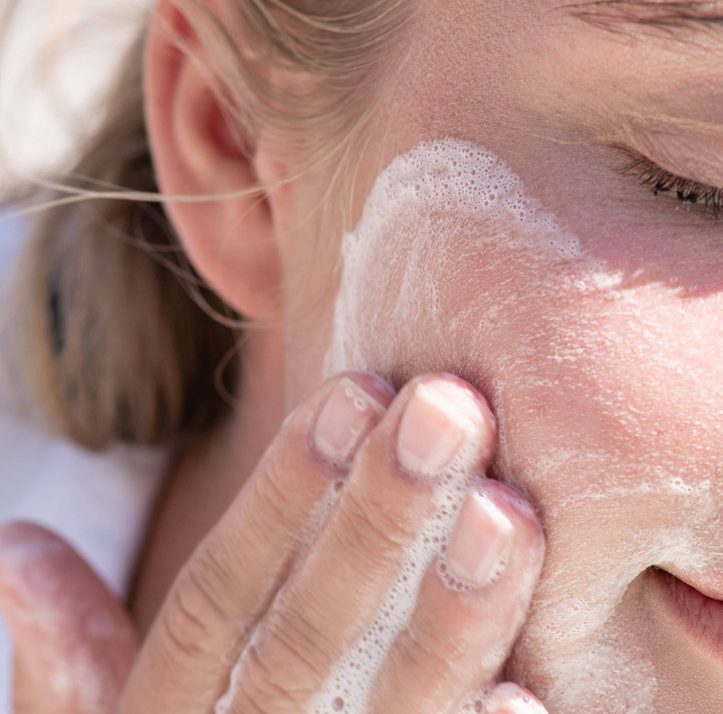 Greek Yoghurt Foaming Cream Cleanser: 75ml