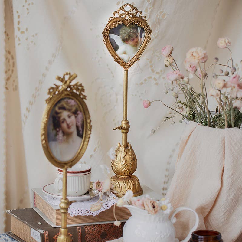 Vintage Pedestal Photo Frame - Thumbnail 3