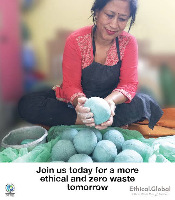 Birds: Eco Wool Dryer Balls Fair Trade: White Bird (Blue Ball)