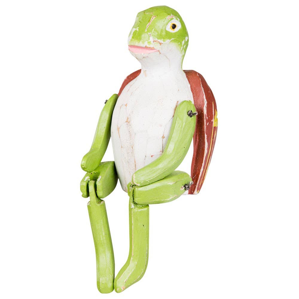 SITTING WOODEN TURTLE